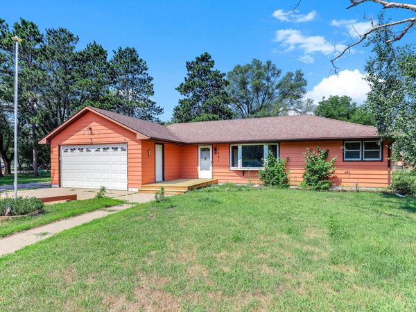 2841 119th Avenue NW, Coon Rapids, MN 55433