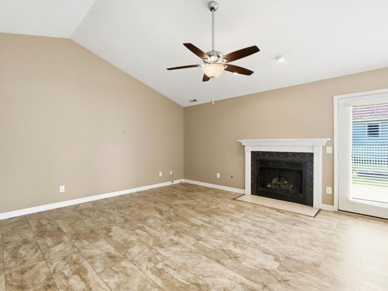 601 Quiet Creek Court, Wilmington, OH 45177 Photo 4