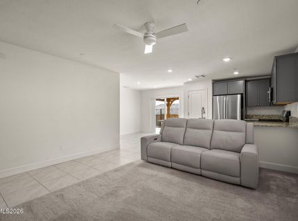 933 Cascade Range Drive, Sparks, NV 89436 Photo
