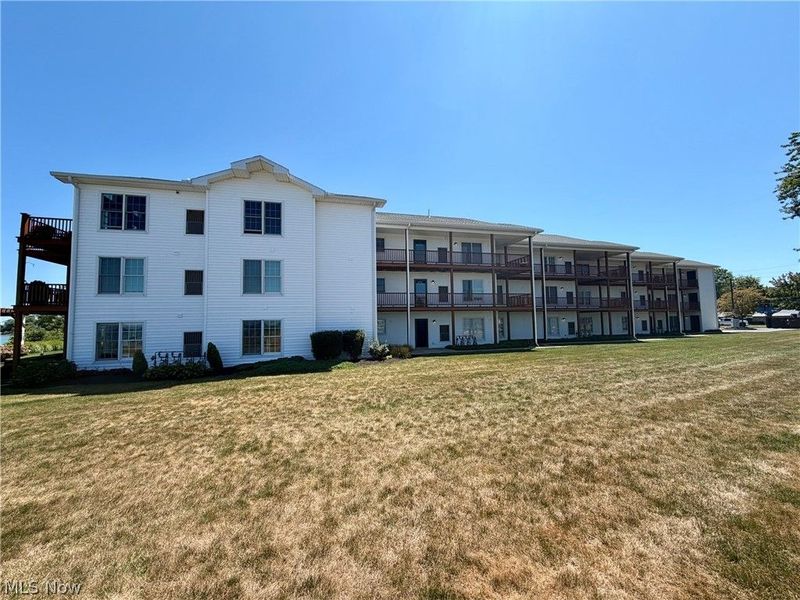 5753 Lake Road E, Unit 602B, Geneva, OH 44041 Photo 2