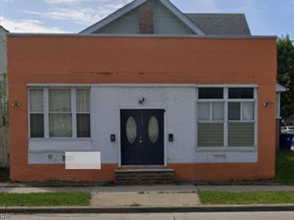 3260 W 105th Street , Cleveland, OH 44111