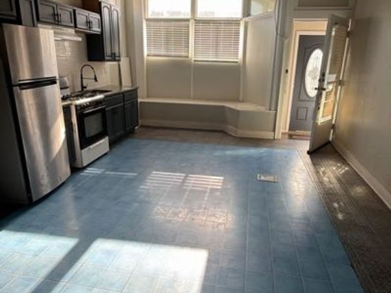 3260 W 105th Street, Cleveland, OH 44111 Photo 2