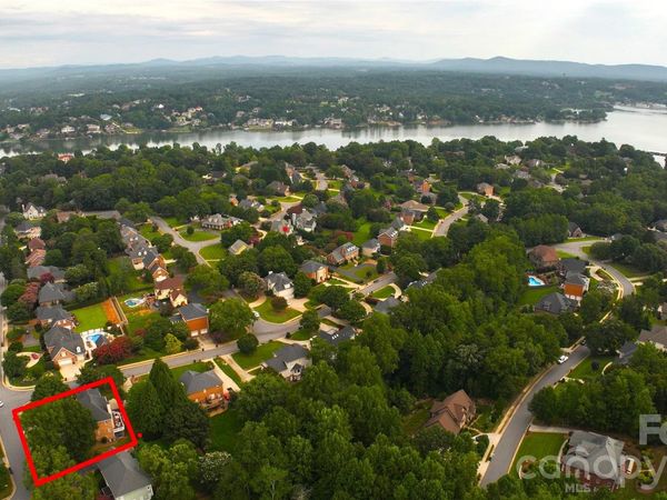 232 40th Avenue Drive NW, Hickory, NC 28601