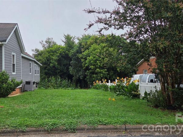 315 S Lee Avenue , Lincolnton, NC 28092