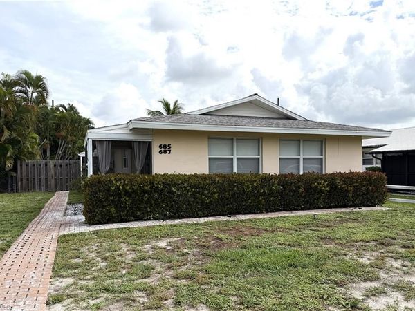 685 95th AVE N, NAPLES, FL 34108
