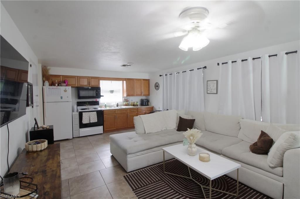 685 95th Ave N, Naples, FL 34108 Photo