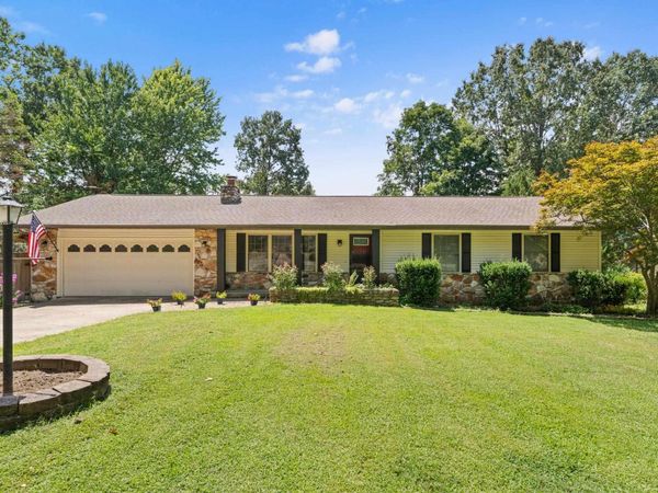 805 Illinois Ave, Mountain Home, AR 72653