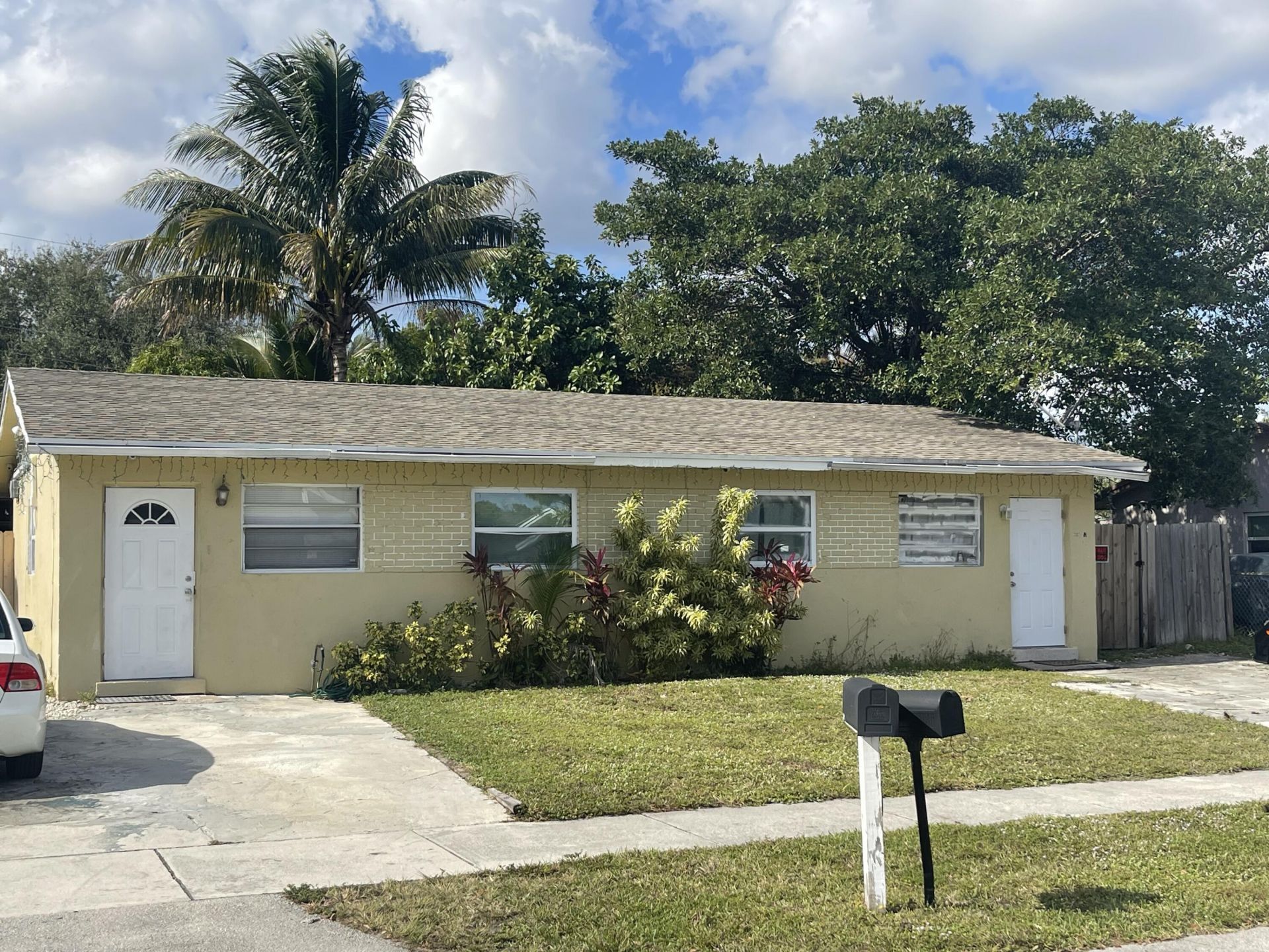 2301 NW 23rd Lane, Unit 1-2, Fort Lauderdale, FL 33311 Photo