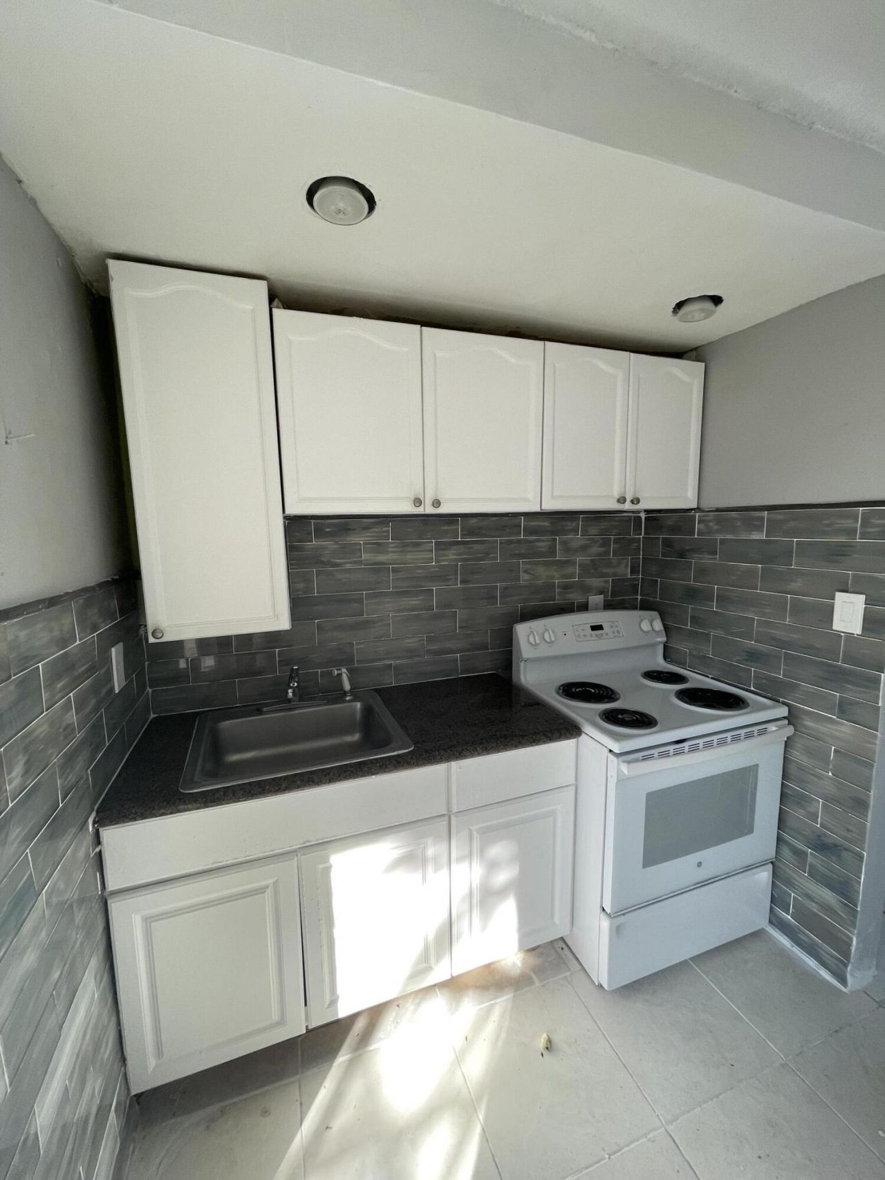 2301 NW 23rd Lane, Unit 1-2, Fort Lauderdale, FL 33311 Photo