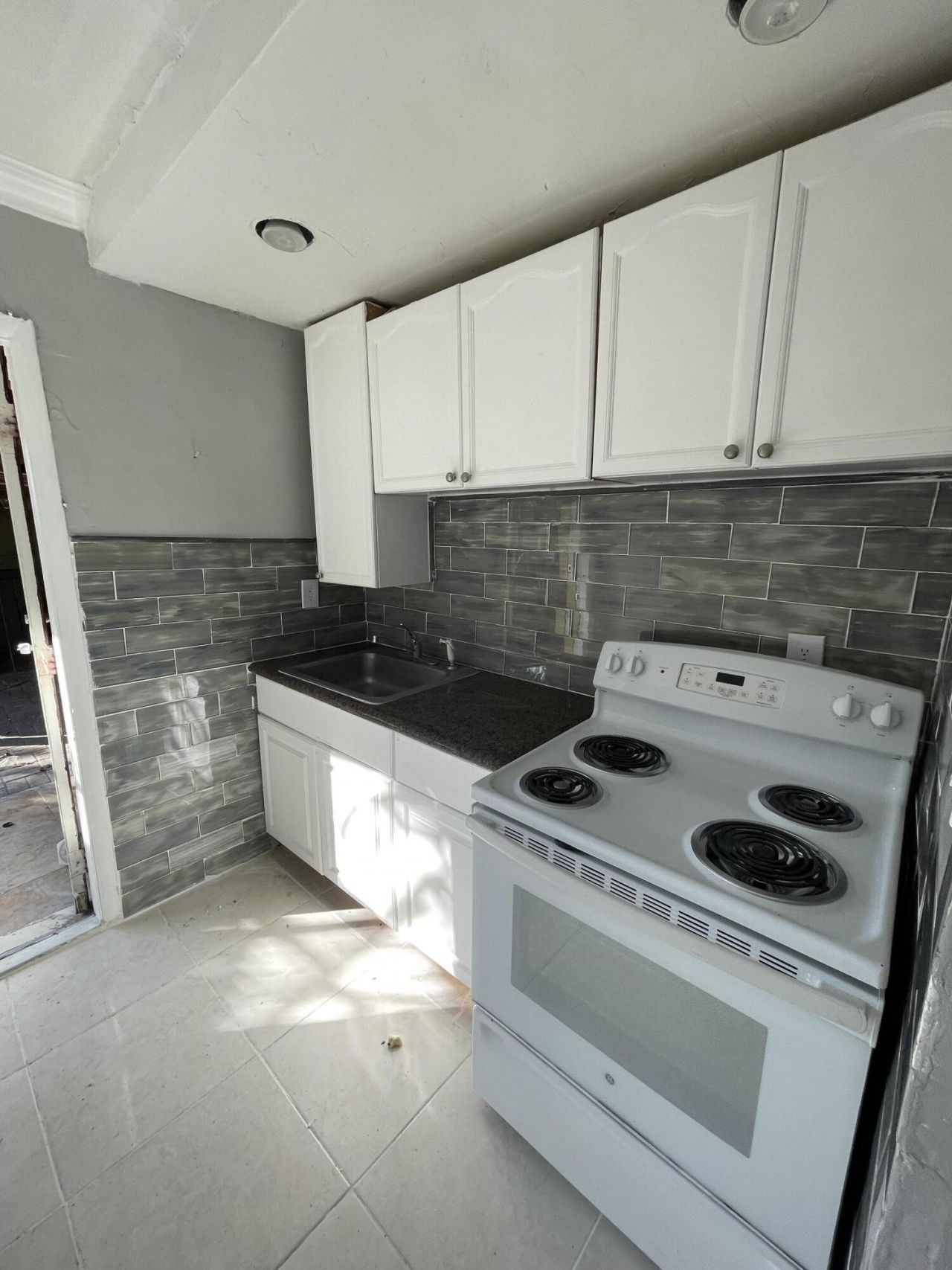 2301 NW 23rd Lane, Unit 1-2, Fort Lauderdale, FL 33311 Photo