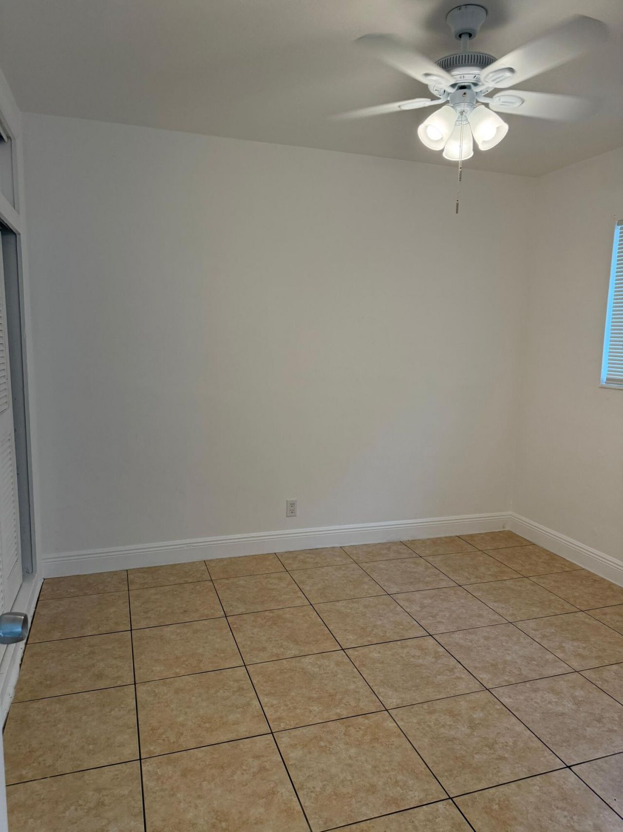 760 NW 4th Street, Unit 2, Hallandale Beach, FL 33009 Photo