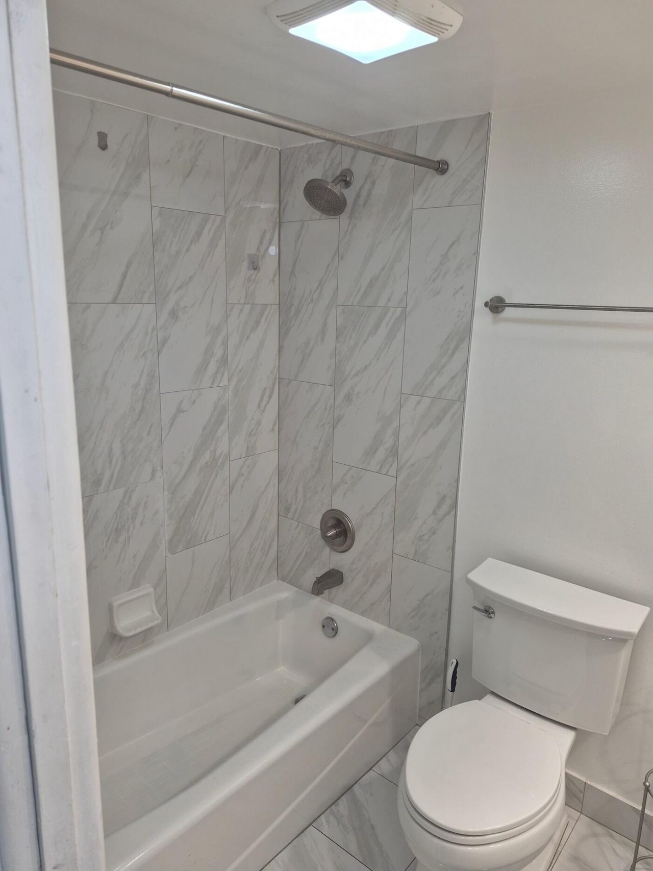 3050 N Palm Aire Drive, Unit 702, Pompano Beach, FL 33069 Photo