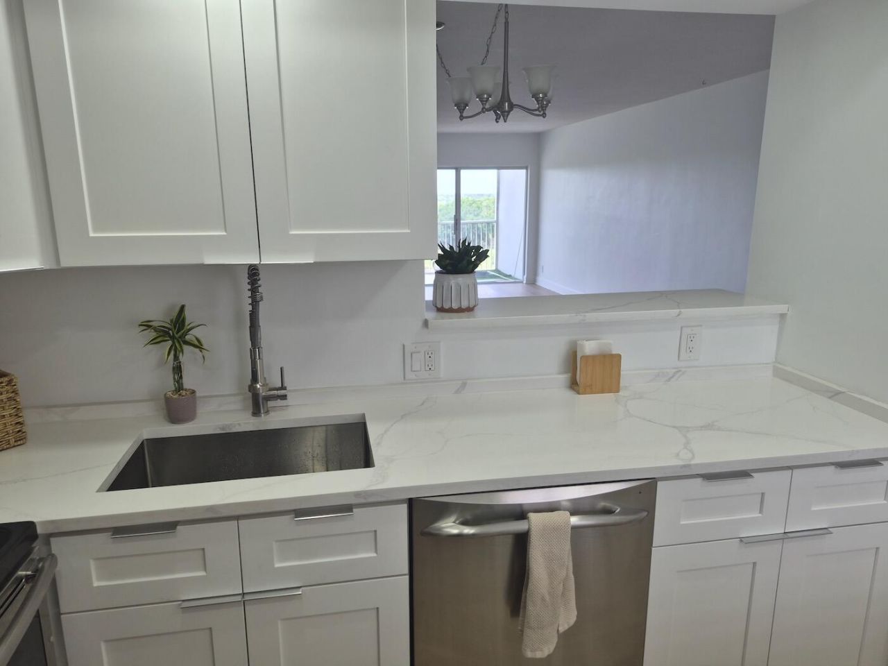 3050 N Palm Aire Drive, Unit 702, Pompano Beach, FL 33069 Photo