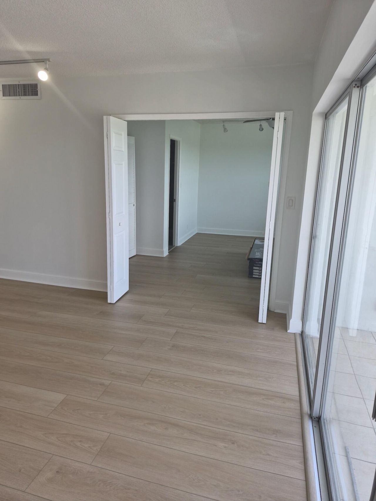3050 N Palm Aire Drive, Unit 702, Pompano Beach, FL 33069 Photo