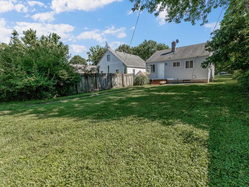534 E Royal Forest Boulevard, Columbus, OH 43214 Photo 23