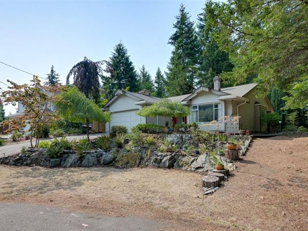 2370 Larsen Rd, Shawnigan Lake, BC V8H 2E7
