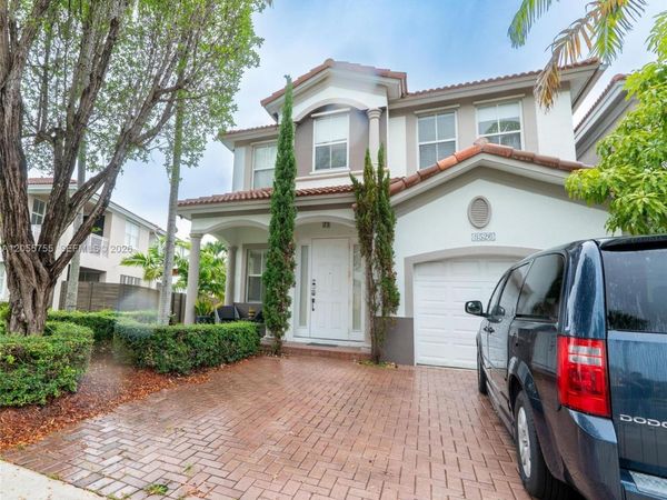 8526 NW 108th Ave, Unit 8526, Doral, FL 33178