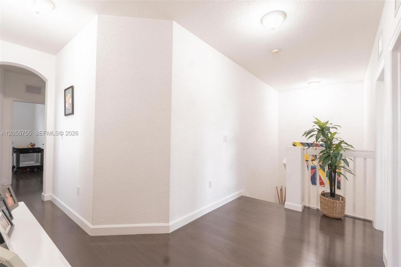 8526 NW 108th Ave, Unit 8526, Doral, FL 33178 Photo