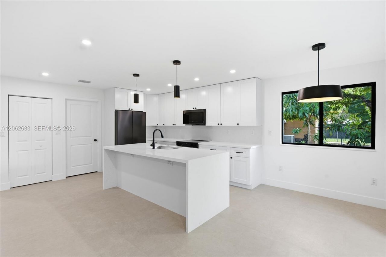 6421 SW 59th Ave , South Miami, FL 33143 Photo