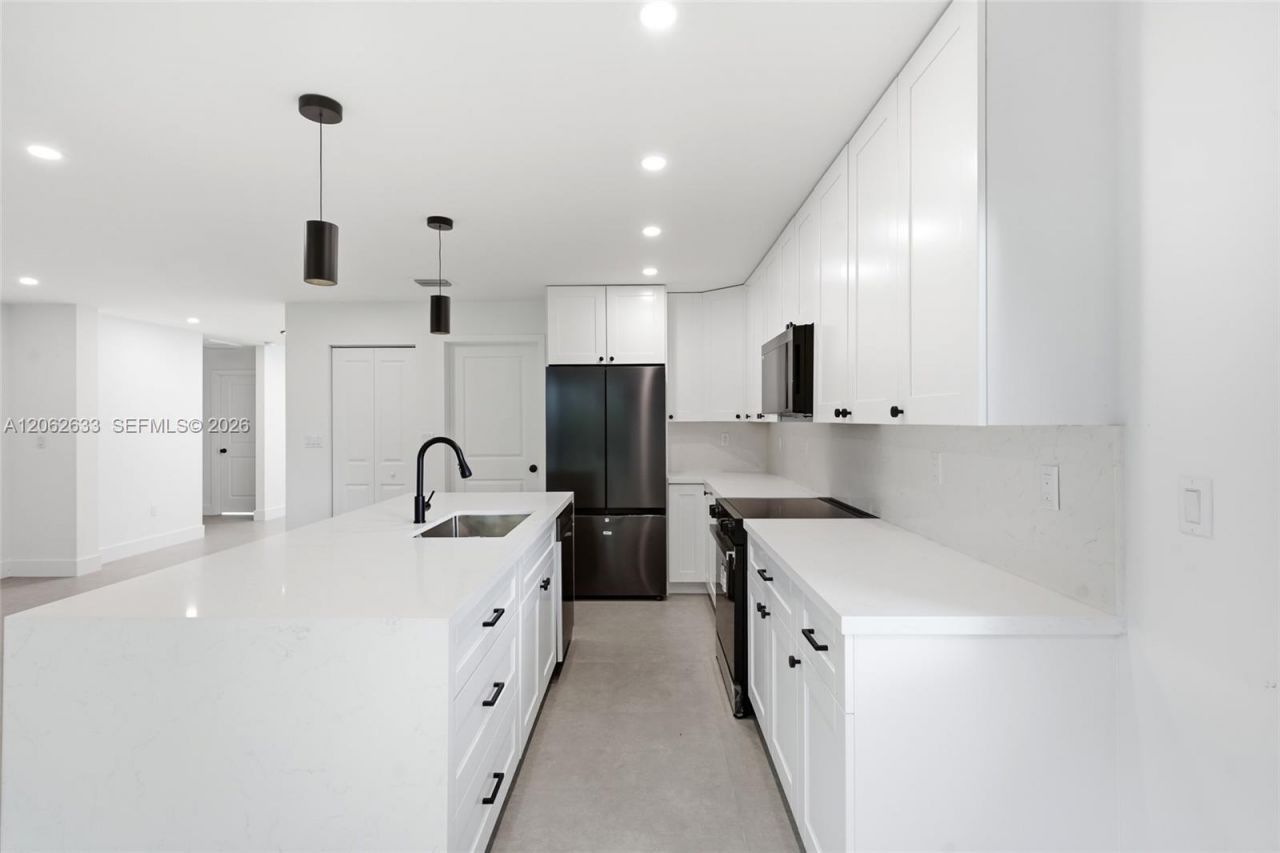 6421 SW 59th Ave , South Miami, FL 33143 Photo