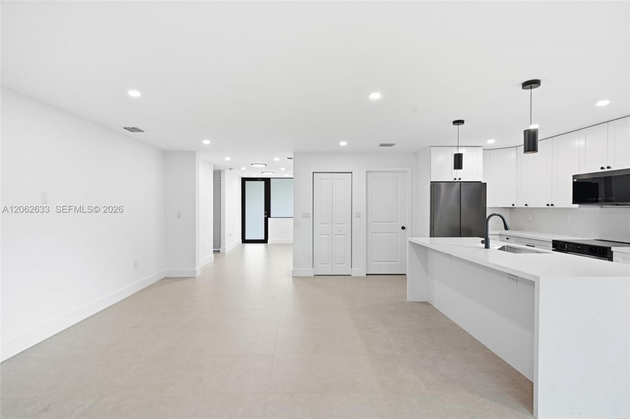 6421 SW 59th Ave , South Miami, FL 33143 Photo