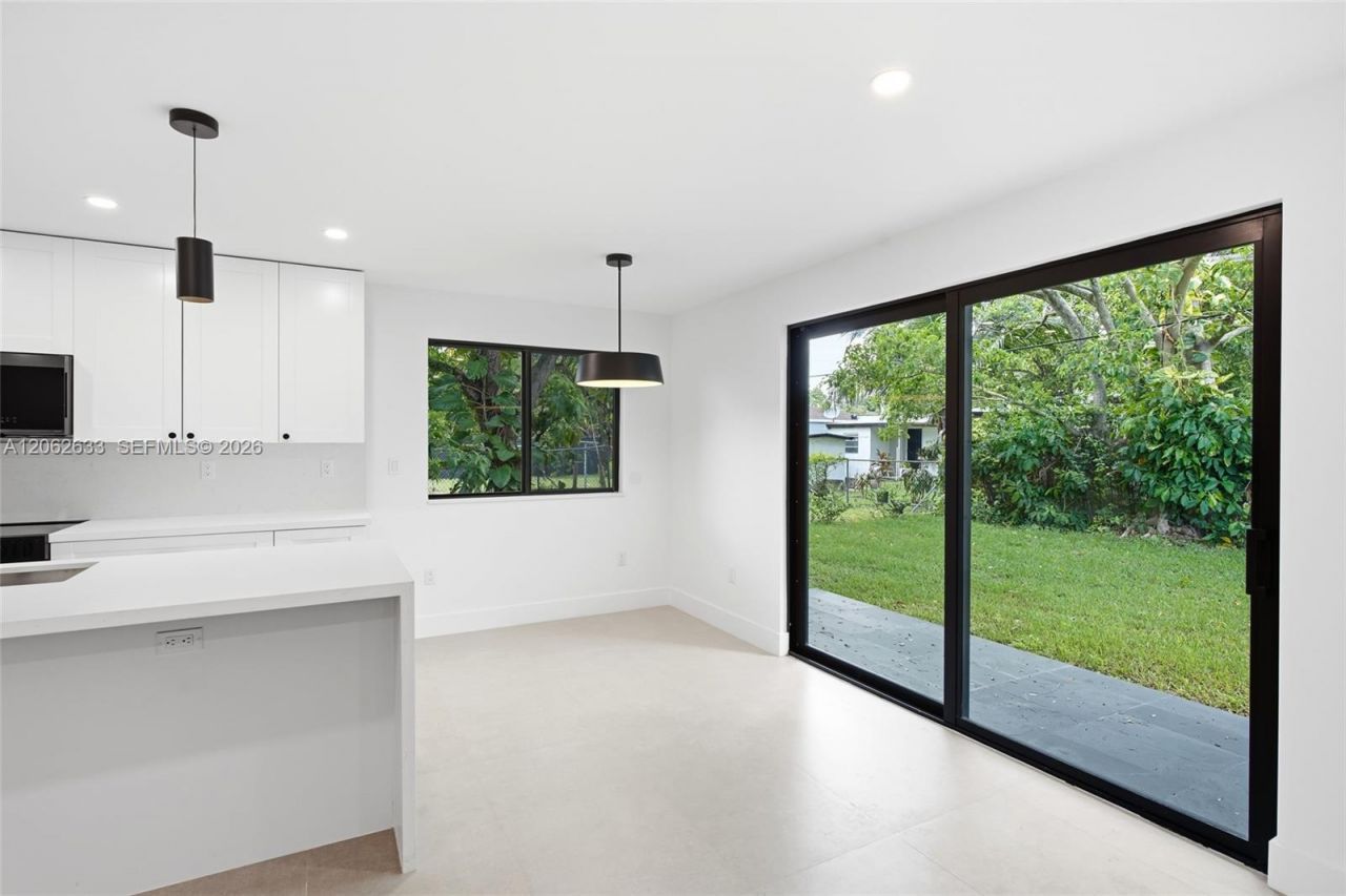 6421 SW 59th Ave , South Miami, FL 33143 Photo