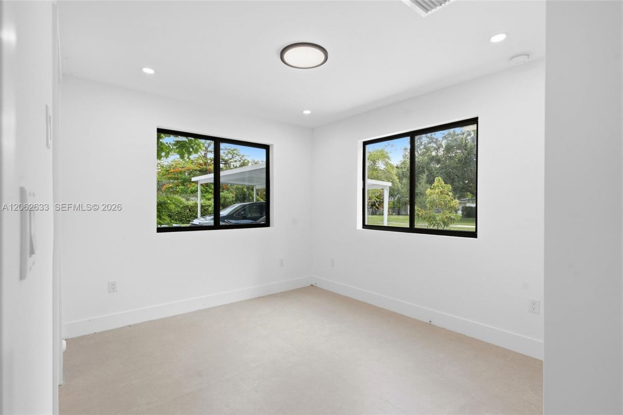 6421 SW 59th Ave , South Miami, FL 33143 Photo