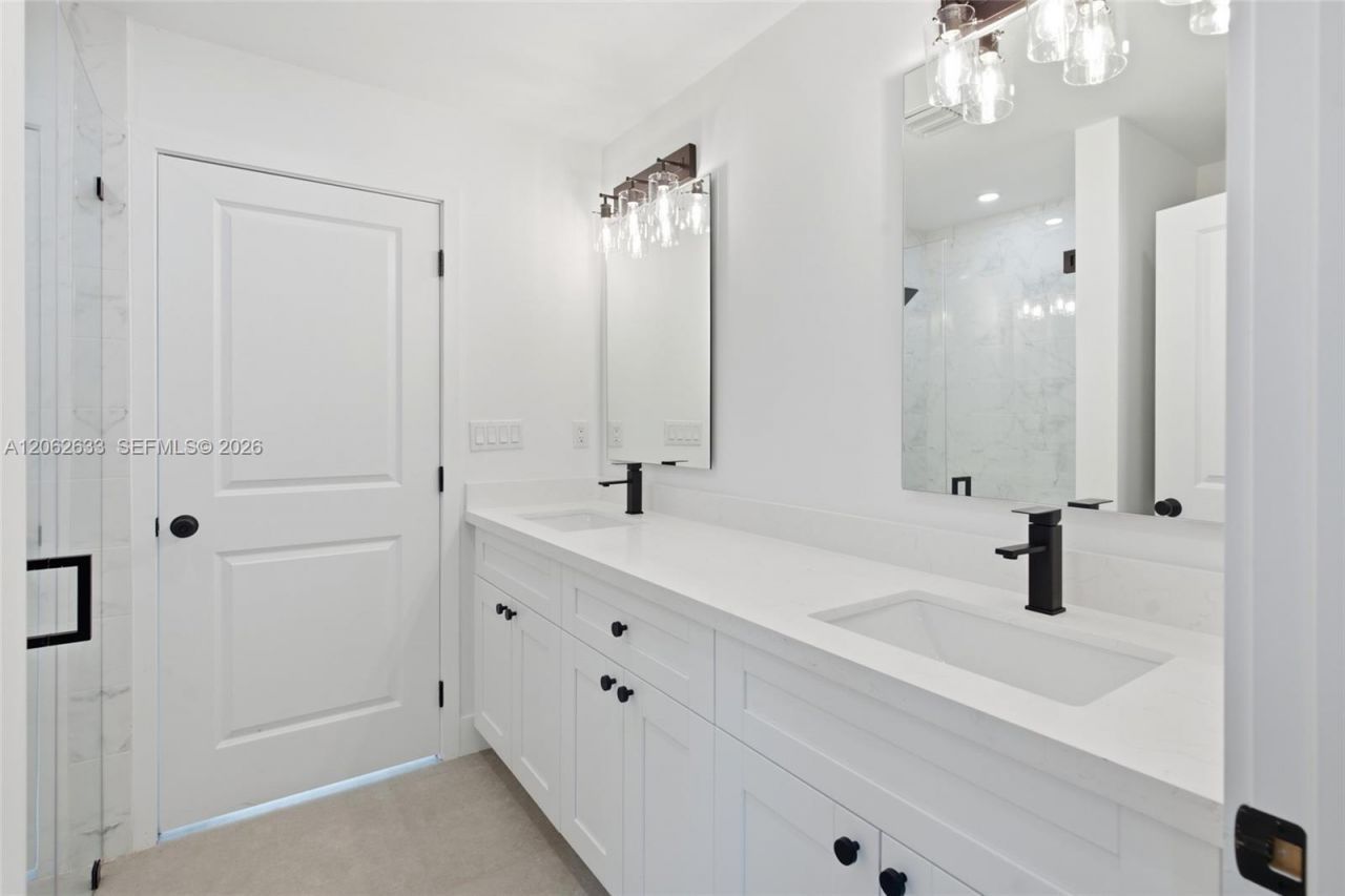 6421 SW 59th Ave , South Miami, FL 33143 Photo