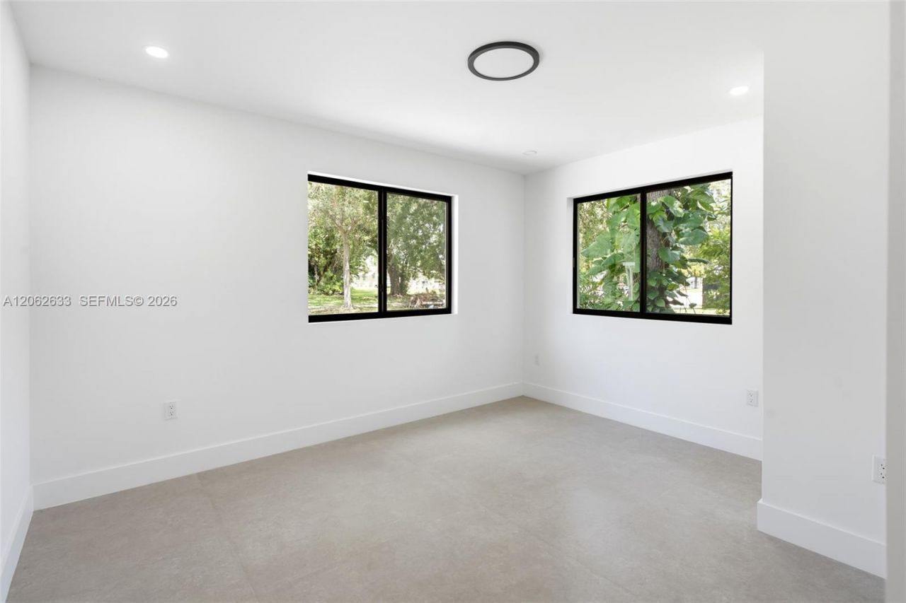 6421 SW 59th Ave , South Miami, FL 33143 Photo