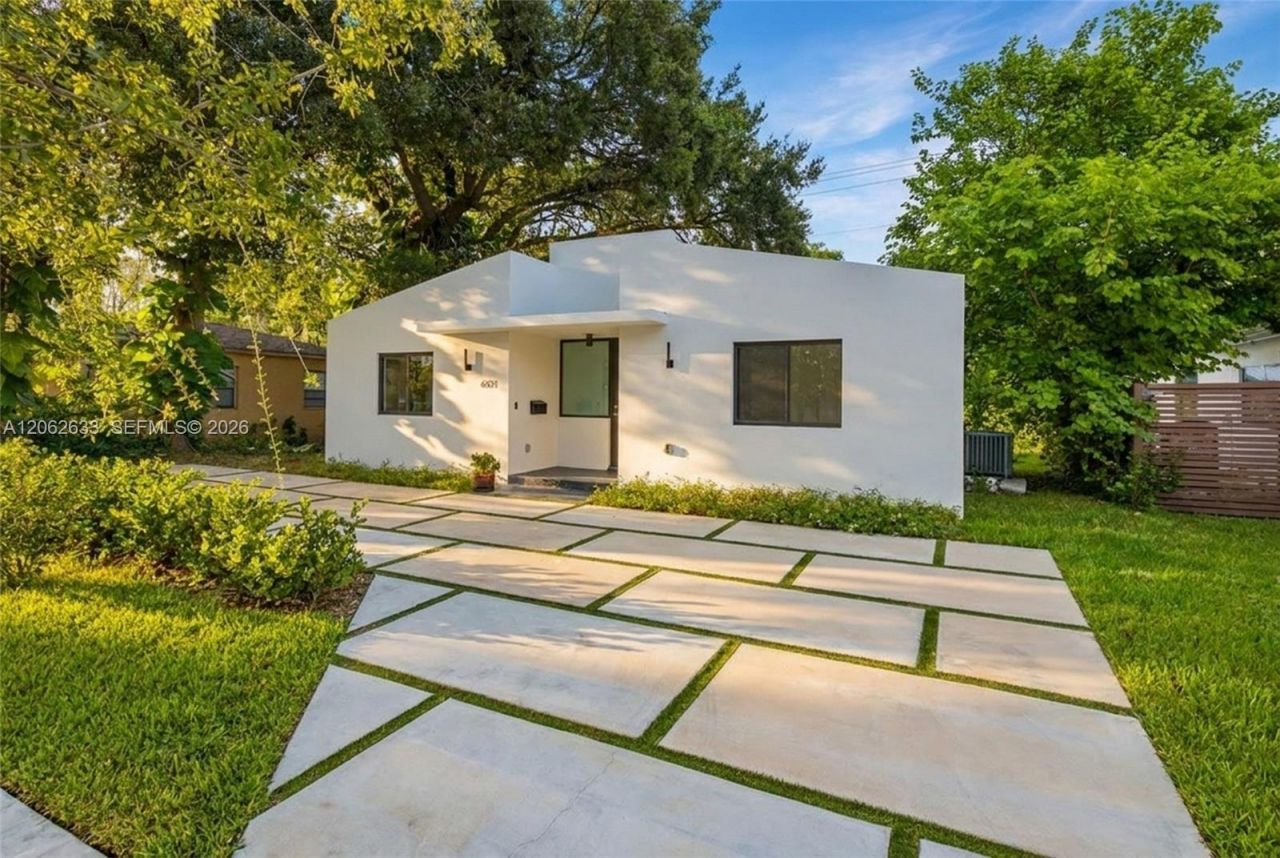 6421 SW 59th Ave , South Miami, FL 33143 Photo