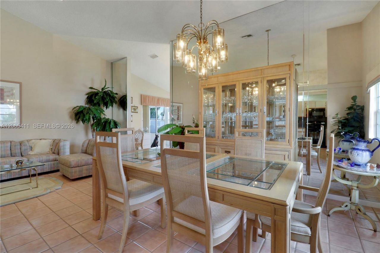 5275 Tiffany Anne Cir, West Palm Beach, FL 33417 Photo