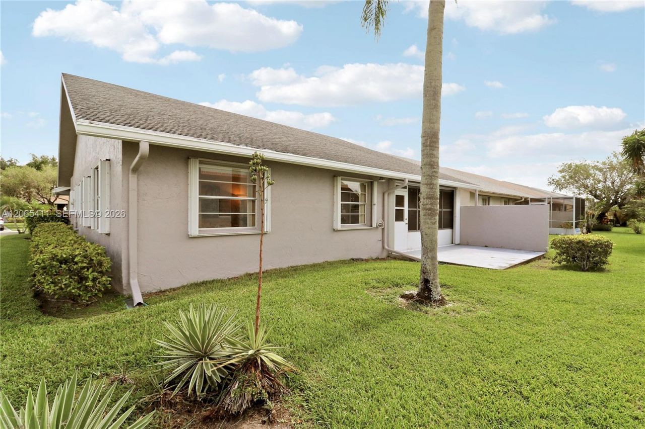 5275 Tiffany Anne Cir, West Palm Beach, FL 33417 Photo