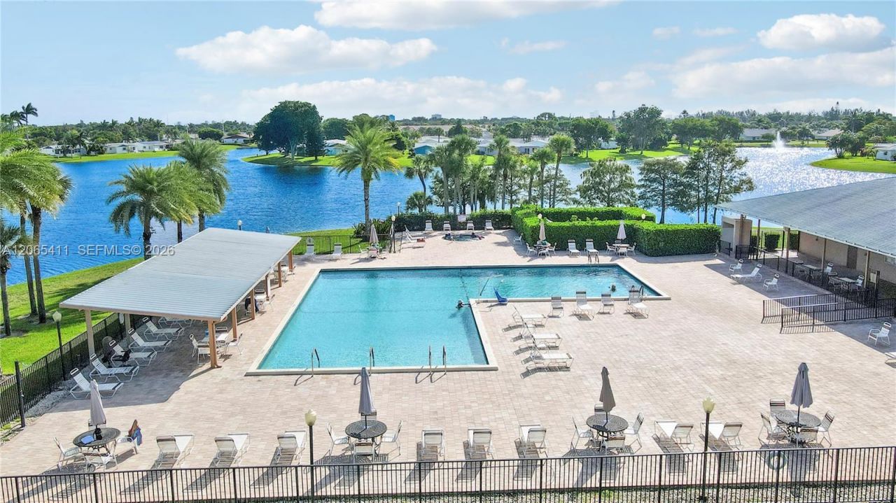 5275 Tiffany Anne Cir, West Palm Beach, FL 33417 Photo
