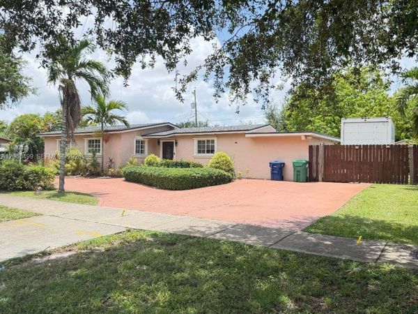 17040 NW 82nd Ave , Unit 17040, Hialeah, FL 33015