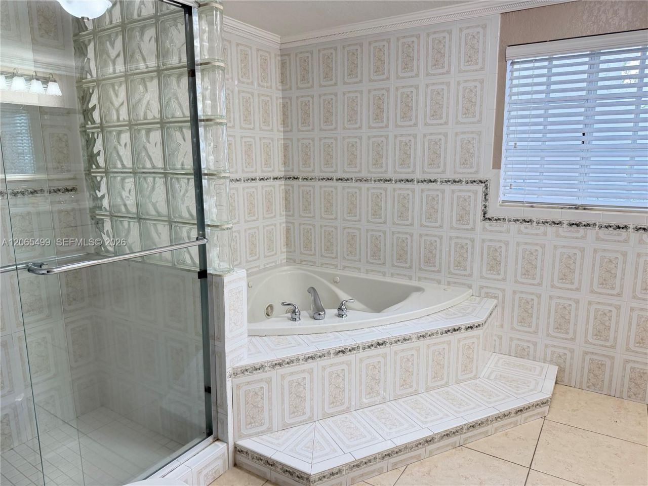 17040 NW 82nd Ave , Unit 17040, Hialeah, FL 33015 Photo
