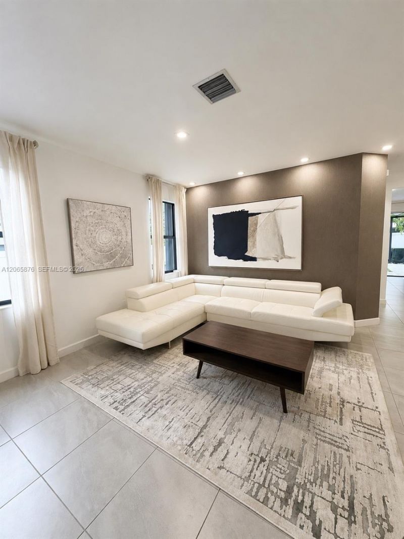 3555 W 106th St , Hialeah, FL 33018 Photo