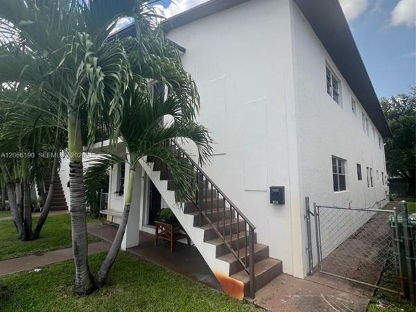 467B E 13th St, Unit 467B, Hialeah, FL 33010