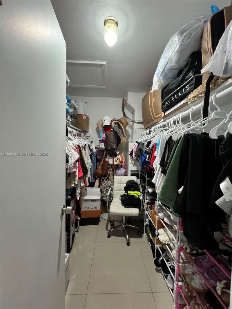 467b E 13th St, Unit 467B, Hialeah, FL 33010 Photo