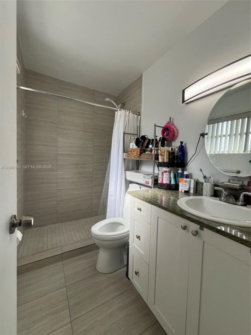 467b E 13th St, Unit 467B, Hialeah, FL 33010 Photo