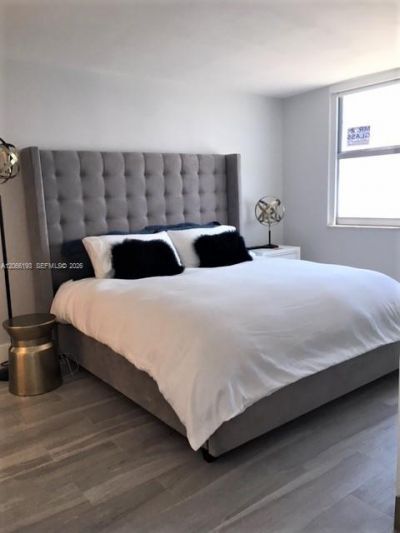 5701 Collins Ave , Unit 808, Miami Beach, FL 33140 Photo