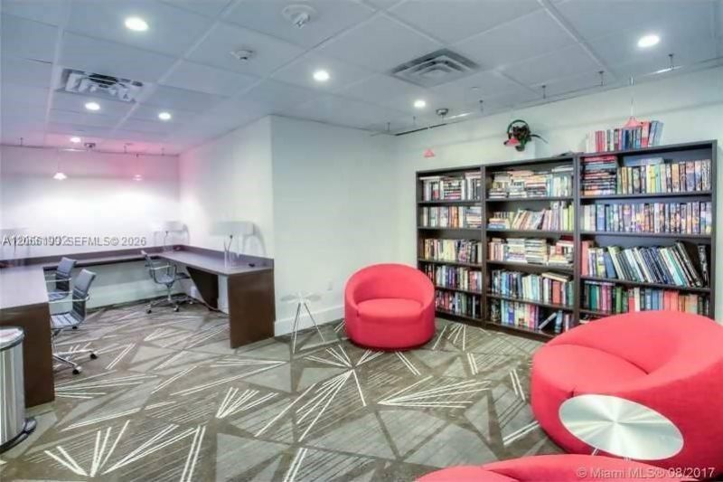 5701 Collins Ave , Unit 808, Miami Beach, FL 33140 Photo