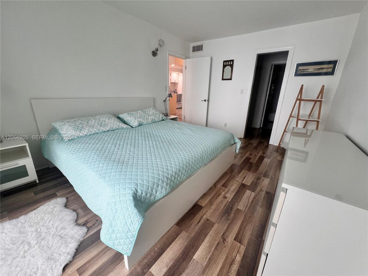 240 Galen Dr, Unit 302, Key Biscayne, FL 33149 Photo
