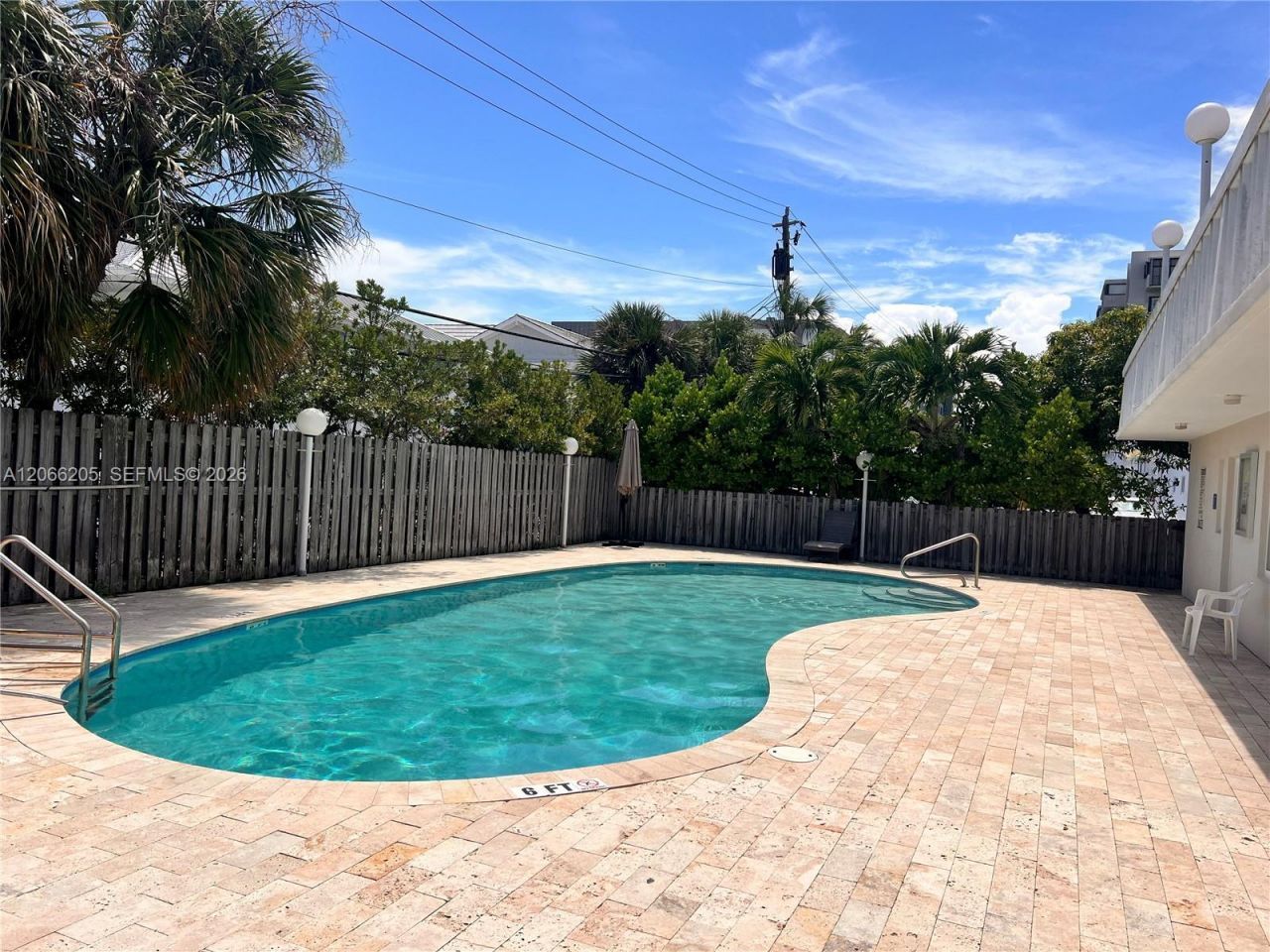 240 Galen Dr, Unit 302, Key Biscayne, FL 33149 Photo
