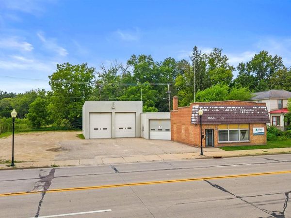 431 W MAIN STREET, Wautoma, WI 54982