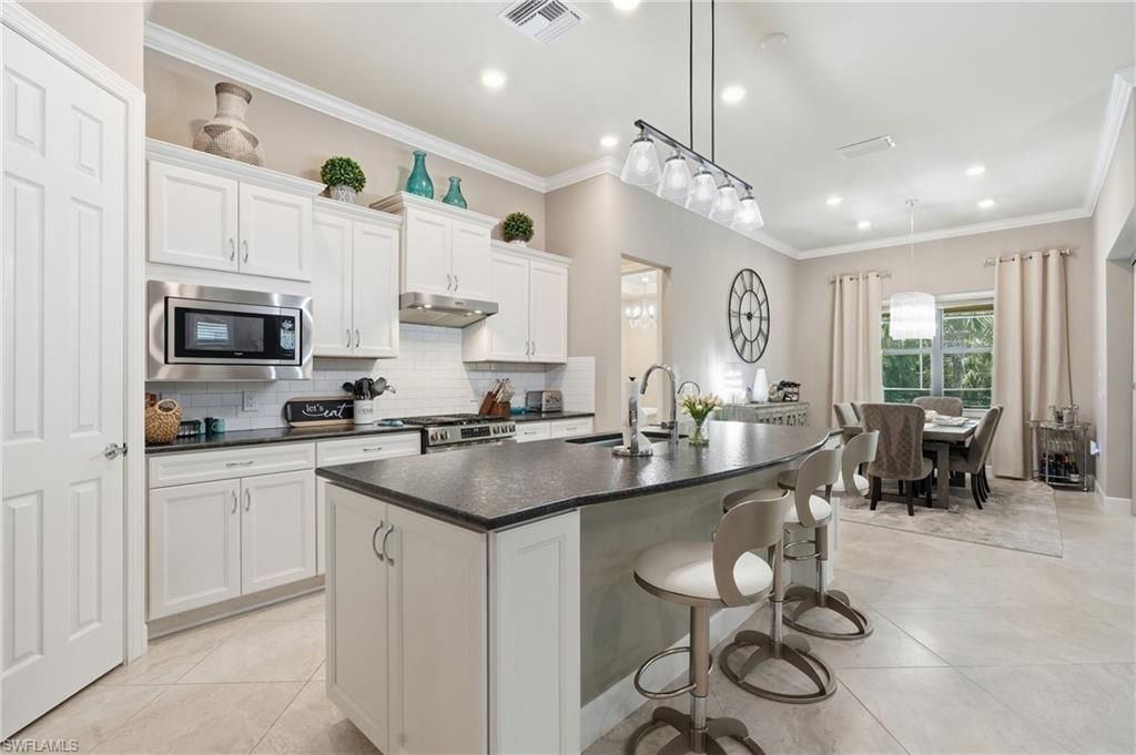 9432 Purple Martin Ct , Naples, FL 34120 Photo