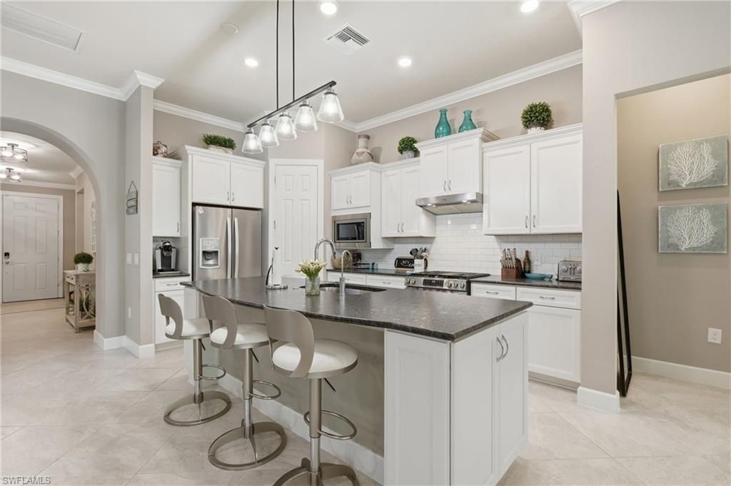9432 Purple Martin Ct , Naples, FL 34120 Photo