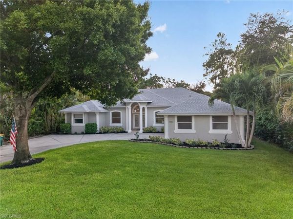 5761 Waxmyrtle WAY, NAPLES, FL 34109