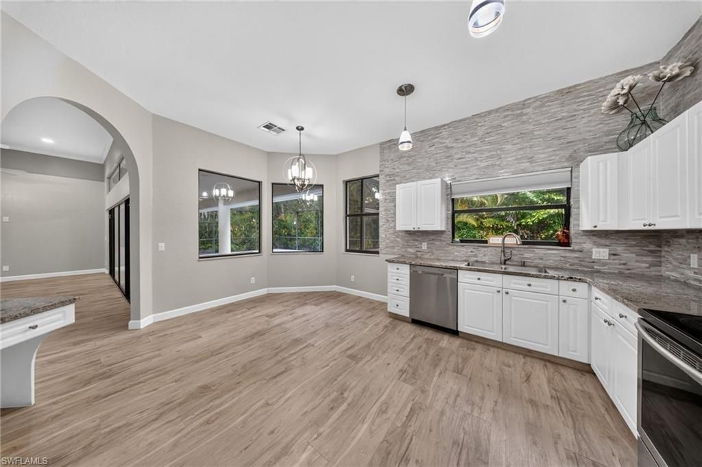 5761 Waxmyrtle Way, Naples, FL 34109 Photo