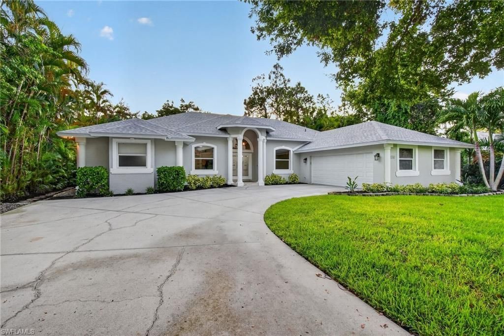5761 Waxmyrtle Way, Naples, FL 34109 Photo