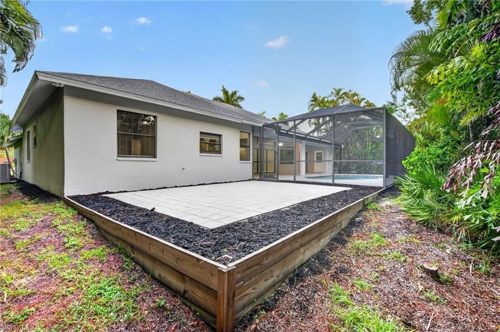 5761 Waxmyrtle Way, Naples, FL 34109 Photo